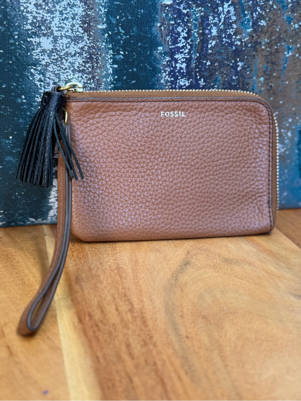 Fossil Quiet Luxury 2010’s Brown Leather Wristlet Tassel Zip Wallet (VGUC)